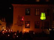 Lighting the Streetlamps